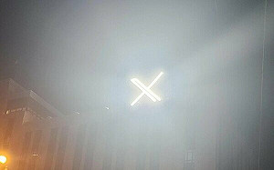 馬斯克熱臉貼冷屁股？推特大樓裝「X」支持舊金山  官員稱違法要查 