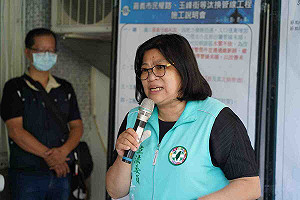 掀警帽被指襲警 王美惠還原經過：駐警不該介入紛爭