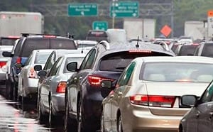 大暴雨開高速公路可打雙黃燈？交通部答案曝