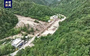 (影) 驚悚畫面曝光! 西安突發土石流 居民來不及逃生 20多人罹難