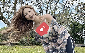 奎丁彎腰「傲人上圍」掉出！網暴動：看了怎麼好好上班