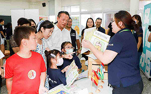 嘉縣實驗教育展 翁章梁與教育領袖暢談創新教育