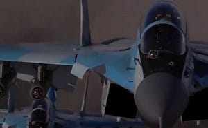 敘利亞上空驚險一幕!  2美軍F-35包抄俄蘇-35 緊張對峙15分鐘