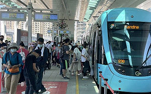 淡海輕軌8/28起加密尖峰時段班距  最短4分鐘一班車  