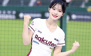 李多慧應援嗨跳「機械舞」！網笑：變綜藝咖了