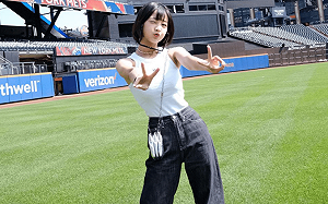 籃籃赴紐約朝聖大都會主場！照片「1亮點」網急提醒：好像掉了耶