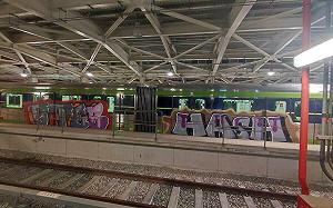 塗鴉客從台鐵轉戰中捷！15分鐘完成「大作」