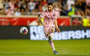 邁阿密國際聯賽終於贏球　梅西替補