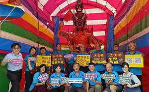 百年中元普渡最兇鬼月祈福   全台最大紙糊大士爺再現解厄