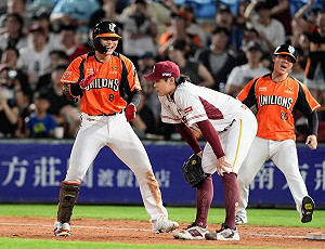 朱迦恩9局上續命追平安 獅隊延長賽斬猿奪3連勝