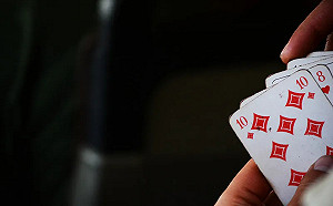 外資大量撤離中國! 陸政商界風靡「摜蛋」撲克遊戲吸引資金