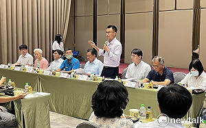 農業部升格首場「與農對談」  陳吉仲與農民暢談農業問題