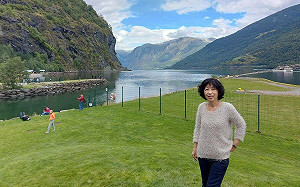 入府行醫爭議！陳佩琪謝民代、名嘴、側翼「解決煩惱」 再酸「做功德」