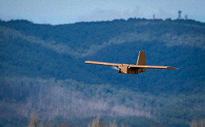 便宜「紙飛機」打的俄軍哇哇叫! 烏無人機頻炸俄機場 俄損失慘重