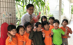 新上國小9年食農教育有成   出書留下校園小農實務全紀錄