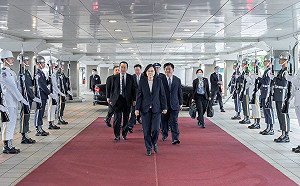 蔡英文搭機出訪史瓦帝尼 關心災損、指示與地方政府保持聯繫  