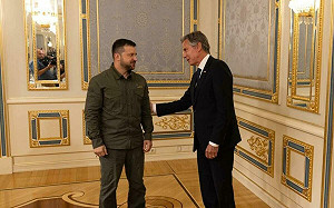 布林肯訪基輔加碼軍援烏克蘭10億美元 俄軍攻擊市集至少17死32傷