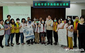 登革熱疫情未緩解 退休公衛組衛教宣導團加入防疫陣線守護台南