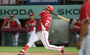 李凱威開轟帶領狂龍猛攻！味全龍登頂