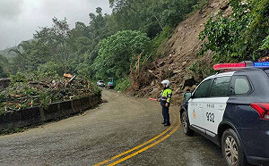 嘉129縣道大雨坍方  山美國小11日停班停課