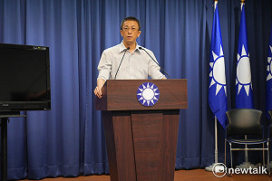 洪秀柱不交接七月直接走人?  洪吳角力場面難看