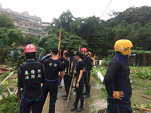基隆災情不斷 婦人遭水沖走失蹤