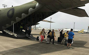 說好的軍機協助返鄉投票沒了？國防部：依戰備輪值規劃 無法支援臨時疏運