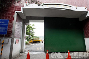 移車要快！北市21:30關水門 同步開放紅黃線停車