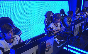 《鬥陣特攻》錦標賽  FW閃電狼狂奪15連勝！