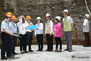 小英視察白河水庫 強調前膽水建設非做不可