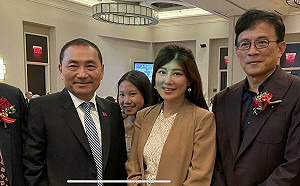 侯友宜同框彭文正挨罵 侯辦反擊：綠與黑金掛勾怎好意思批評