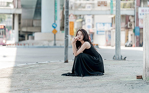 史上第一位！「最美里長」陳紫渝發行個人寫真   網暴動