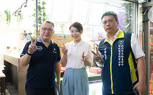 藍白不用負責嗎？黃智賢批：高虹安讓新竹成建商天堂 讓人想吐！