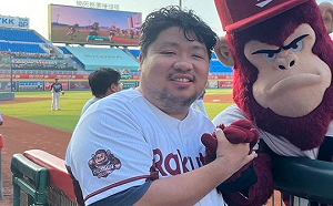 統神「開球日」樂天桃猿0失誤！ 網笑：神的眷顧