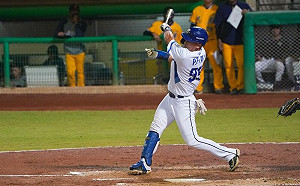 林安可、戴培峰進職棒首披國家戰袍目標金牌