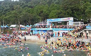 25歲男參加日月潭萬人泳渡 下水百公尺不適送醫亡