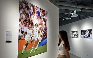 呈現運動力與美 女性運動攝影展巡迴展 弘光科大開幕