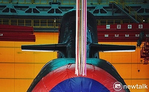 韓媒披露「台灣親中立委舉報海鯤號疑用韓外洩技術」王定宇：叛國