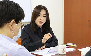 遭指為私利賣國  馬文君揚言告郭璽「加重誹謗」