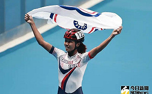 滑輪溜冰爭先賽 劉懿萱、李孟竹金包銀　