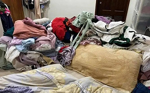 發黃紋路相同！網友路上撞見「高嘉瑜枕頭」