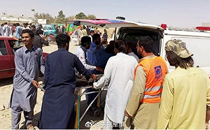 印度情報機構幹的? 巴基斯坦清真寺大爆炸 自殺式攻擊釀至少60人死亡