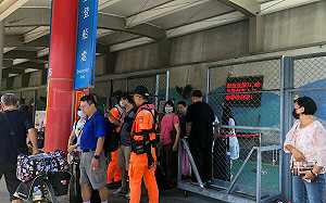 小犬颱風暴風圈觸陸！國內線航班取消70架次、離島97航次停航