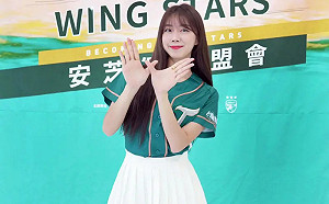 「最強外掛」來了！安芝儇重磅加盟台鋼雄鷹啦啦隊