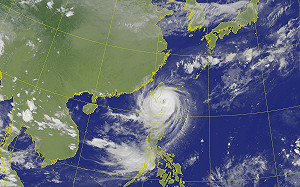 不斷更新》小犬來勢洶洶！除了北北基桃之外 全台18縣市5日都放颱風假