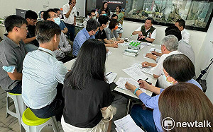 王定宇爭取台南高鐵站後站出口 後站人行空橋連接賣場規劃案啓動