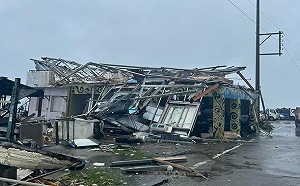 小犬挾「世紀狂風」重創蘭嶼！島上災情狀況曝光 國軍將派人員救災