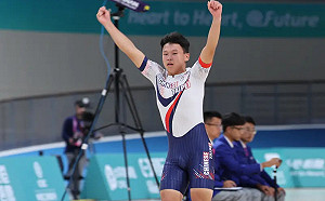 王宥鈞奪金！滑輪速度過樁再度金包銅