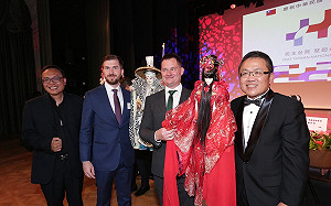 駐匈牙利代表處慶雙十　劉世忠與台灣掌中劇團以戲偶驚艷匈國來賓