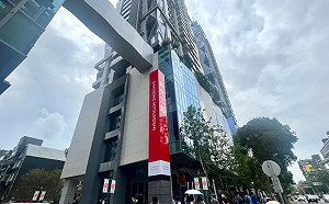 直擊／新光三越Diamond Towers　人潮尬SOGO